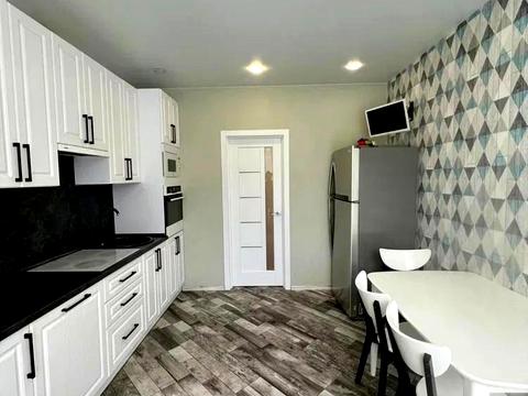 квартира за адресою Юнацька вул., 10