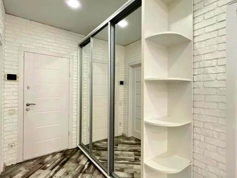 квартира за адресою Юнацька вул., 10