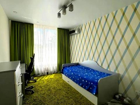 квартира за адресою Юнацька вул., 10