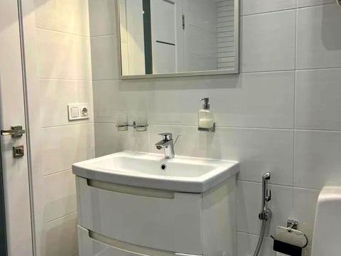 квартира за адресою Юнацька вул., 10