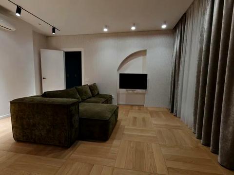 квартира за адресою Салютна вул., 2к16