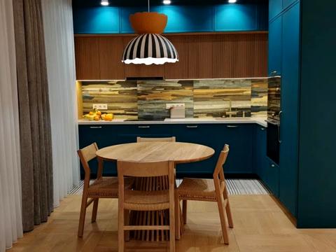 квартира за адресою Салютна вул., 2к16