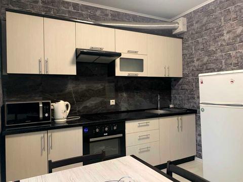 квартира за адресою Софії Русової вул., 7