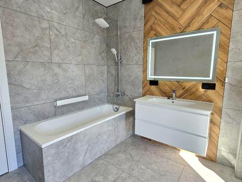 дом по адресу 24 Августа ул.