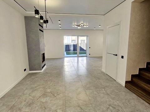 дом по адресу 24 Августа ул.