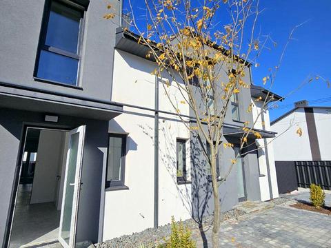 дом по адресу 24 Августа ул.