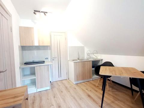 квартира за адресою Азербайджанська вул. (Бакинських Комісарів), 28а