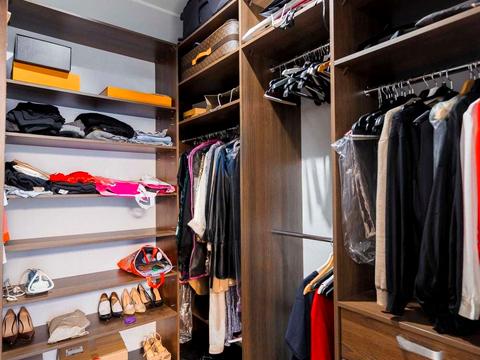 квартира за адресою Джона Маккейна вул. (Івана Кудрі), 26