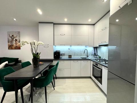 квартира по адресу Зеленая ул., 204г