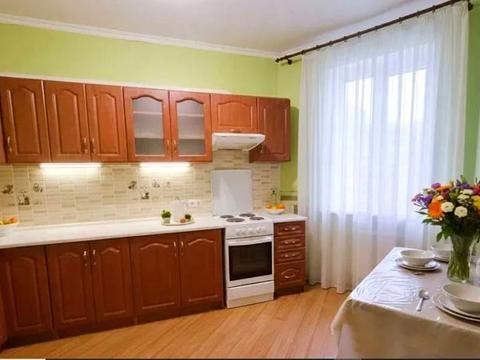 квартира за адресою Драгоманова вул., 6/1