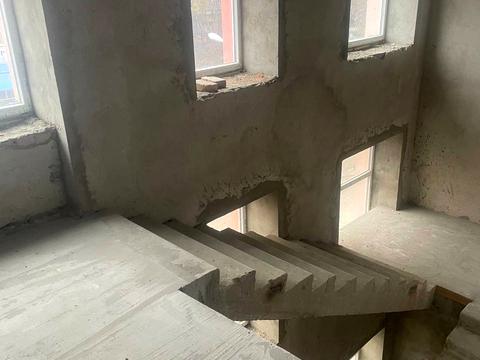 комерційна за адресою Драй Хмари, 19/2