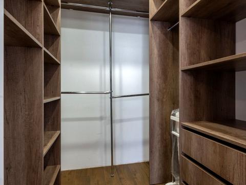 квартира за адресою Авіаконструктора Ігоря Сікорського вул. (Танкова), 4-В