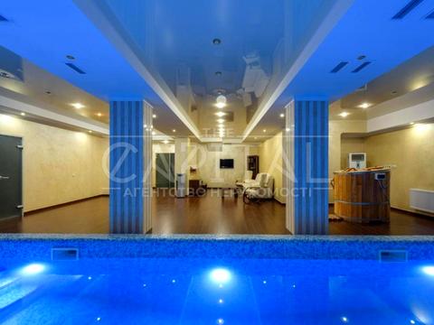 будинок за адресою смт. Козин, французьке містечко, 1