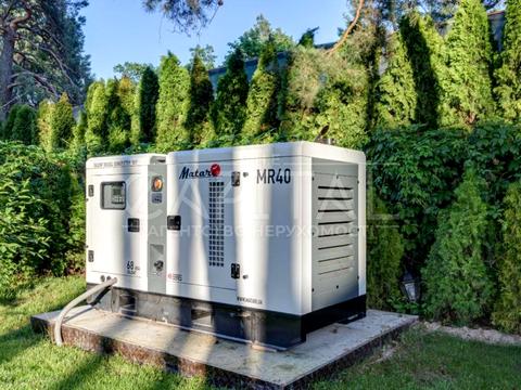 будинок за адресою смт. Козин, французьке містечко, 1