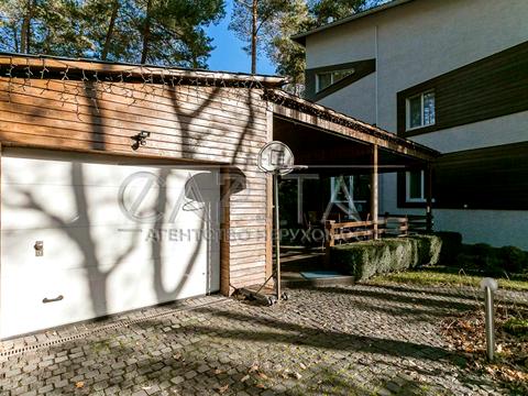 будинок за адресою смт. Козин, Пайова вул., 55