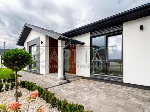 будинок за адресою Привітна, 1