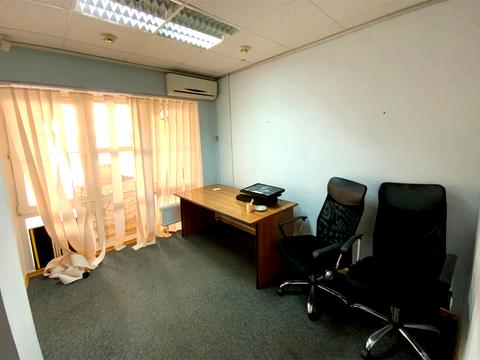 комерційна за адресою Юрія Іллєнка вул. (Мельникова), 12-А