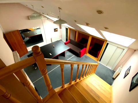 комерційна за адресою Юрія Іллєнка вул. (Мельникова), 12-А