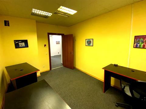 комерційна за адресою Юрія Іллєнка вул. (Мельникова), 12-А