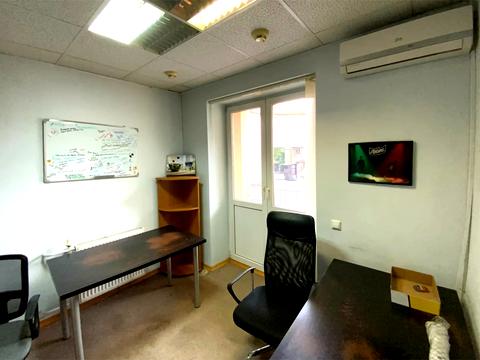 комерційна за адресою Юрія Іллєнка вул. (Мельникова), 12-А