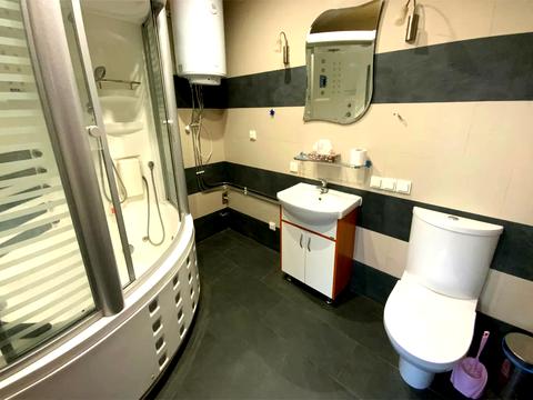 комерційна за адресою Юрія Іллєнка вул. (Мельникова), 12-А