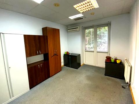 комерційна за адресою Юрія Іллєнка вул. (Мельникова), 12-А