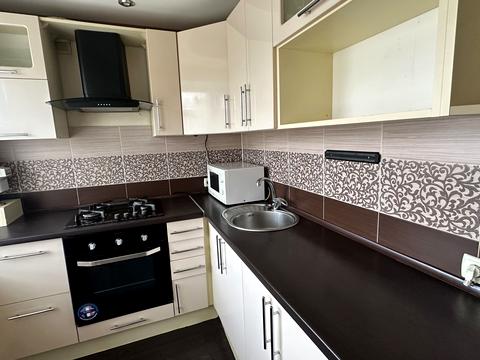 квартира за адресою Юності вул., 4