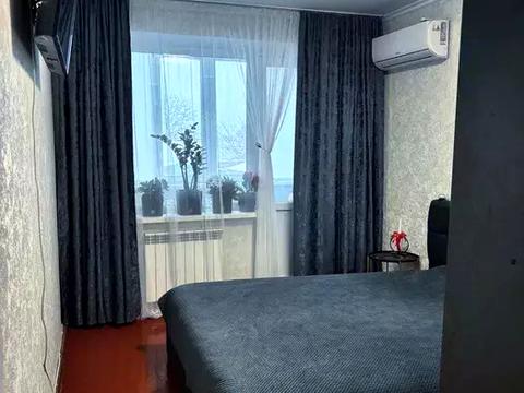 квартира за адресою Кропивницького вул., 10