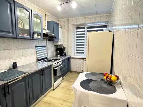 квартира за адресою Кропивницького вул., 10