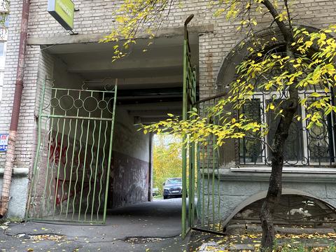 коммерческая по адресу Бехтеревский пер., 8