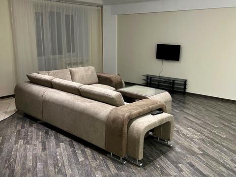 квартира за адресою Вишняківська вул., 13