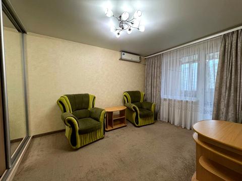 квартира за адресою Героїв просп., 12