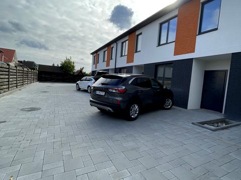 дом по адресу Київська