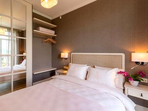 квартира за адресою Лаврська вул. (Січневого Повстання), 10