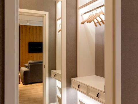 квартира за адресою Лаврська вул. (Січневого Повстання), 10