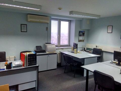 комерційна за адресою Новаторів вул., 9