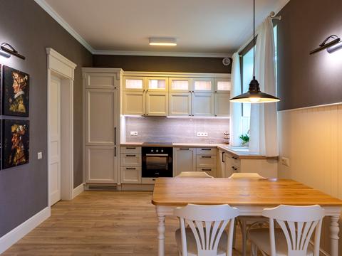 квартира за адресою Лаврська вул. (Січневого Повстання), 10