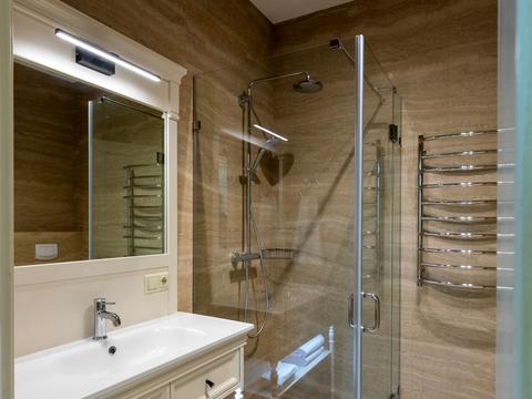 квартира за адресою Лаврська вул. (Січневого Повстання), 10