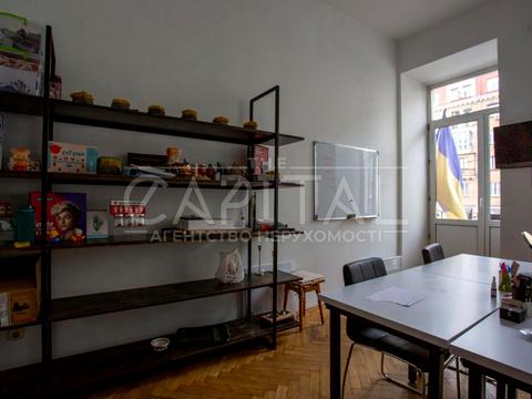 комерційна за адресою Велика Васильківська вул. (Червоноармійська), 43/16