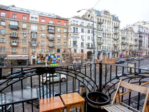 комерційна за адресою Велика Васильківська вул. (Червоноармійська), 43/16