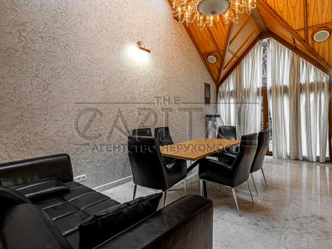 будинок за адресою Добровольчих батальйонів, 40