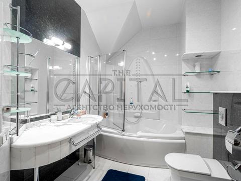 будинок за адресою Добровольчих батальйонів, 40