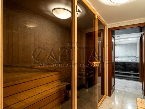 будинок за адресою Добровольчих батальйонів, 40