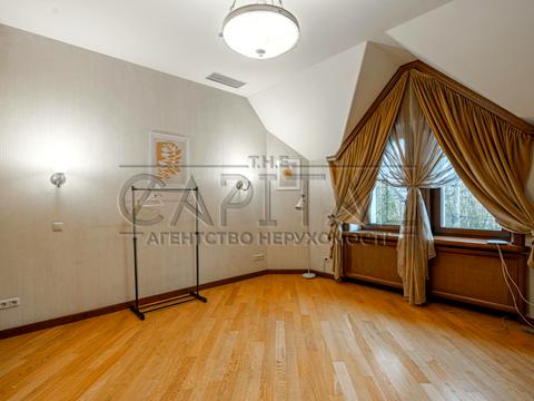 будинок за адресою Добровольчих батальйонів, 40