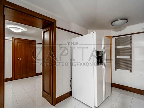 будинок за адресою Добровольчих батальйонів, 40