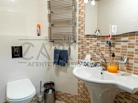 будинок за адресою Добровольчих батальйонів, 40