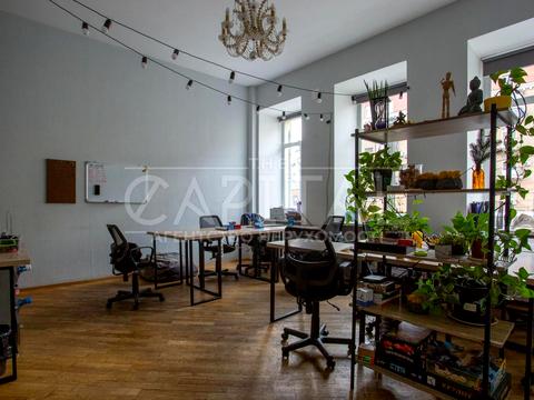 комерційна за адресою Велика Васильківська вул. (Червоноармійська), 43/16