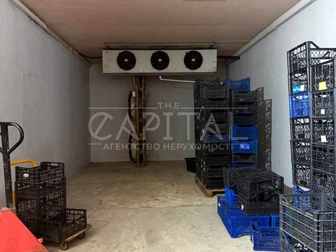 комерційна за адресою Свято-Покровська вул. (Леніна), 2