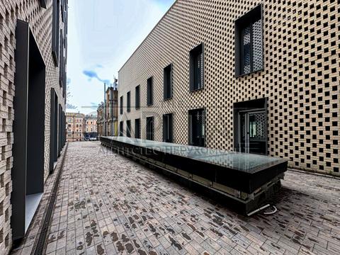 коммерческая по адресу Сагайдачного Петра ул., 18