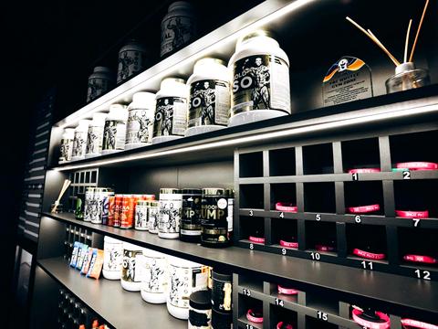 комерційна за адресою Мазепи, 35